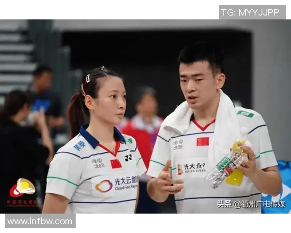 南京羽毛球队与北京羽毛球队赛后复盘团队协作的成功与不足分析