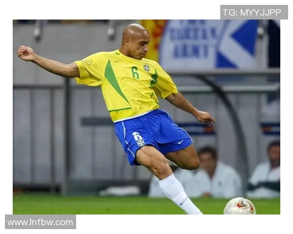 后卫足球明星盘点他们的技术特点与职业生涯成就