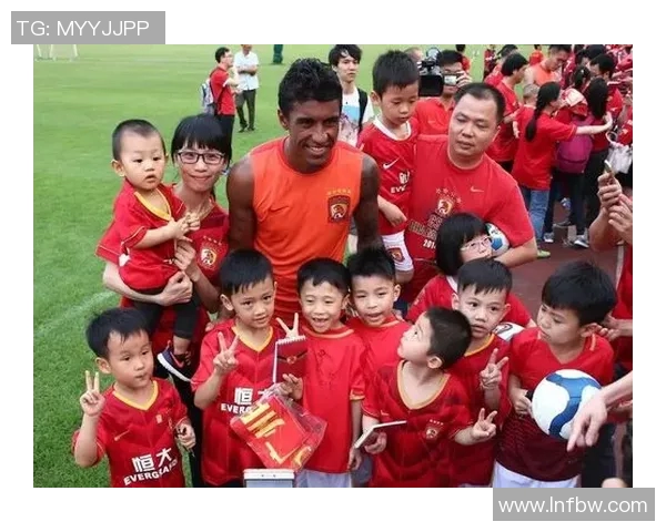 新疆队足球明星的崛起与成就探索之旅 新疆队足球明星的崛起与成就探索之旅